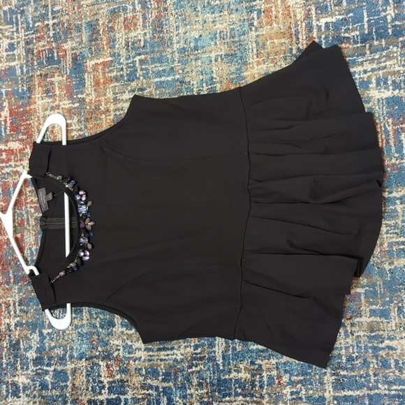 The Limited Collection Women's Black Sleeveless Peplum Top w/Necklace Size Med. - Picture 1 of 13